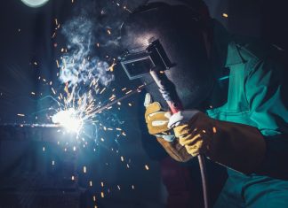 how does arc welding work